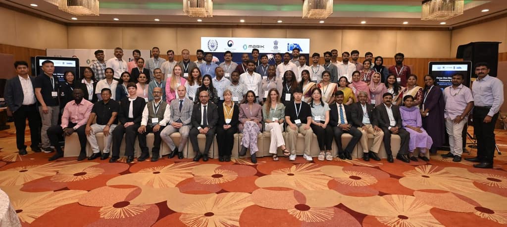 Participants of the Deep-Sea Macrofauna Taxonomy School in India